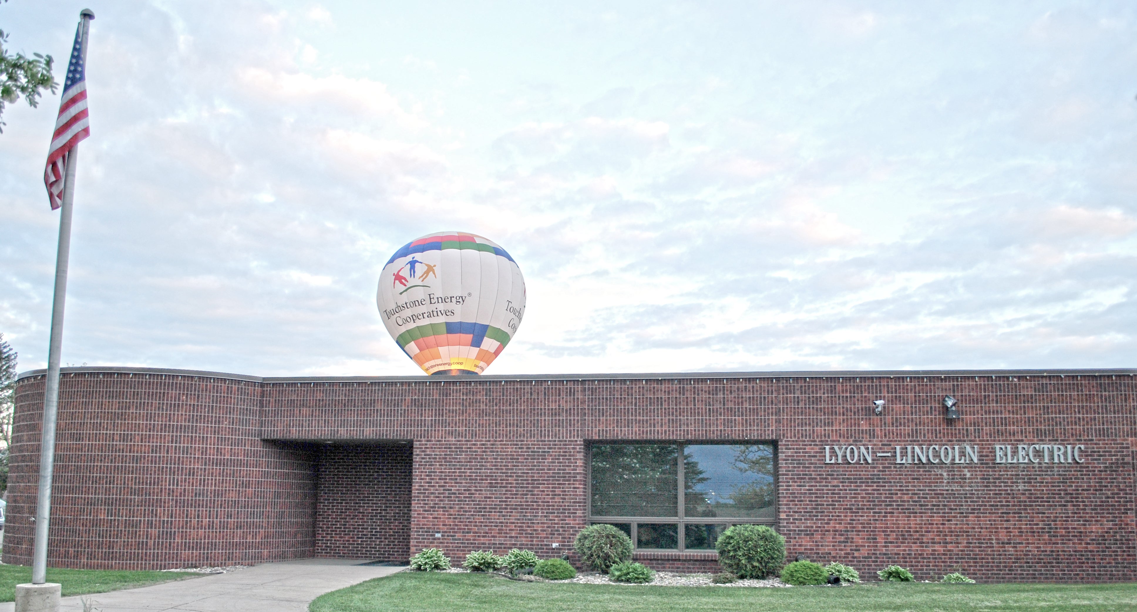 building with balloon horizontal.jpg